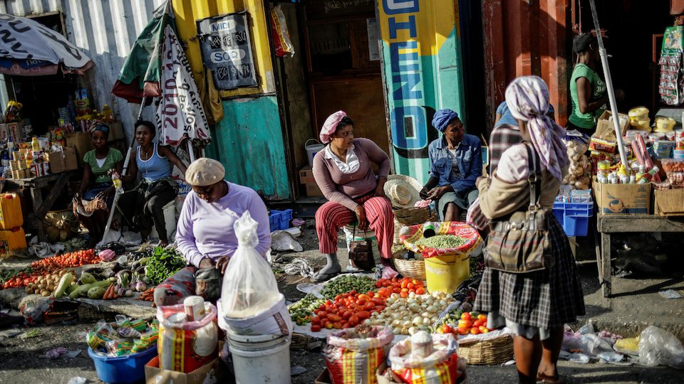 Rançonnement des gangs armés dans les marchés publics de Port-au-Prince : un calvaire pour les &laquo;&nbsp;Ti machann&nbsp;&raquo;